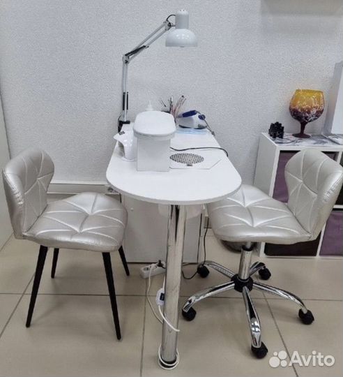 Стулья для мастера маникюра ракушка