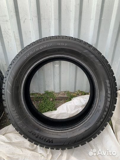 Hankook Winter I'Pike 225/60 R17 99T