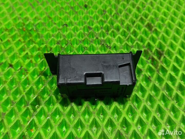 Пепельница Audi A6 C6 задняя левая 4b0857405a