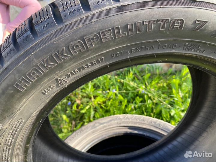 Nokian Tyres Hakkapeliitta 7 215/55 R17