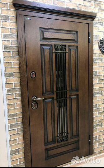 Дверь Входная титул