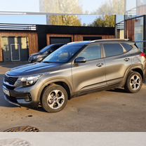 Kia Seltos 1.6 AMT, 2021, 44 000 км, с пробегом, цена 2 300 000 руб.