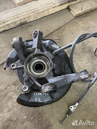 Ступицы задние в сборе Toyota Crown UZS171