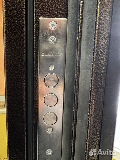 Дверь входная