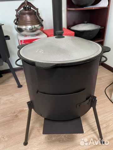 Печь с дверцей и трубой+чугунный казан 12л
