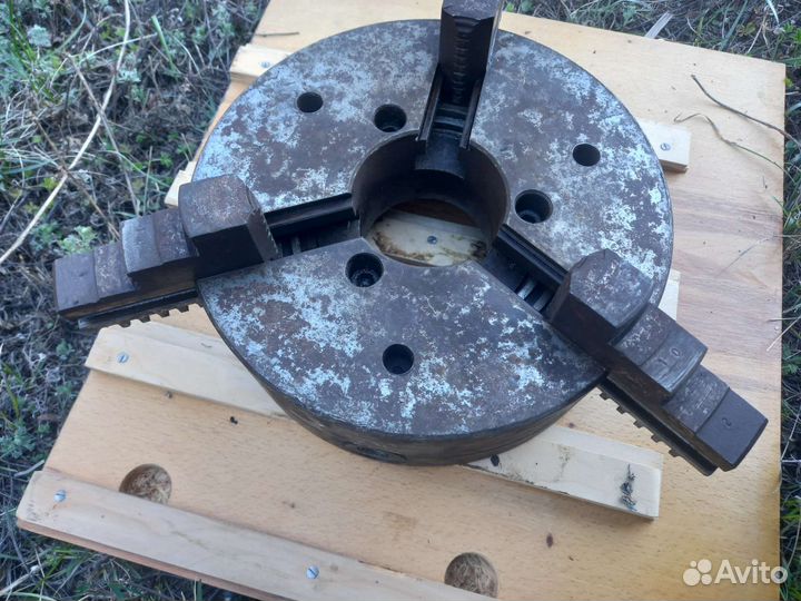 Токарный патрон 3 х кулачковый 250мм 7100-0009