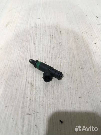 Форсунка инжекторная электрическая Ауди А4 Б6
