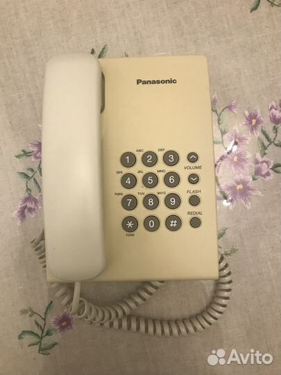 Телефоны б/у : KX-TS2350RUW, KX-TS5MX-W, KX-T4300