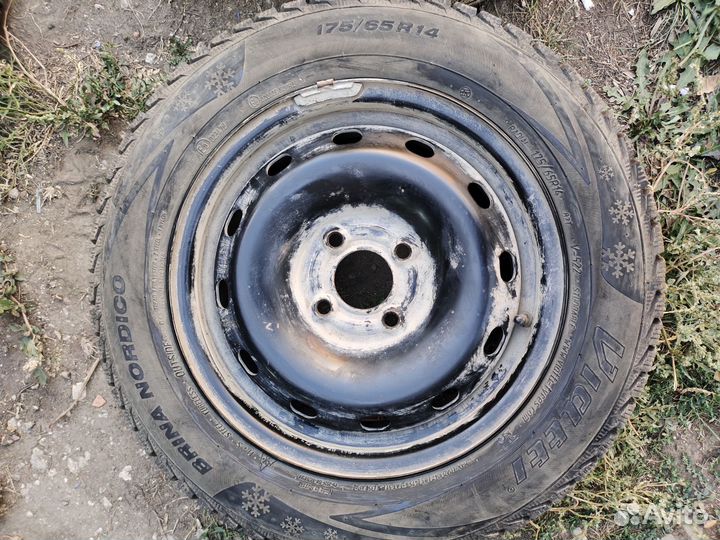 Viatti Brina Nordico V-522 175/65 R14 82T