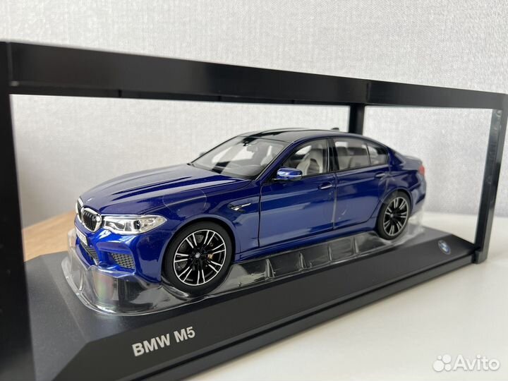 Bmw m5 f90 синяя моделька