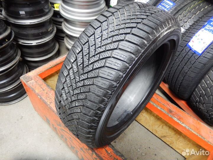 Yokohama BluEarth Winter V906 195/50 R16