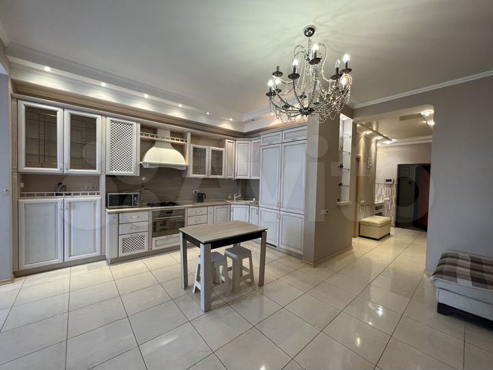 2-к. квартира, 60 м², 11/16 эт.