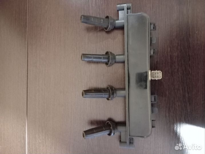 Катушка зажигания peugeot 206