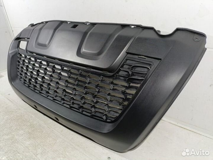 Решетка бампера передняя Renault Duster 1 2015