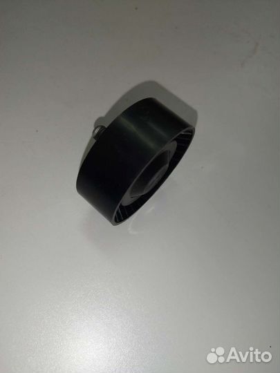 Ролик генератора обводной