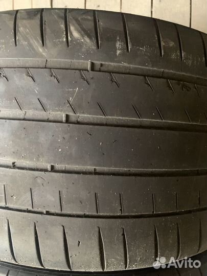 Michelin Pilot Super Sport 295/30 R20