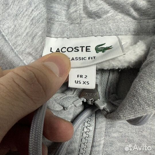 Зипка Lacoste