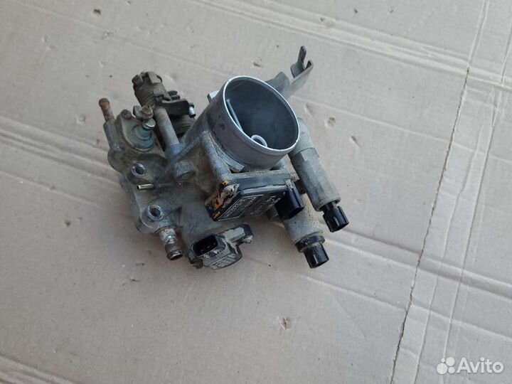 Дроссельная заслонка Nissan Almera n15