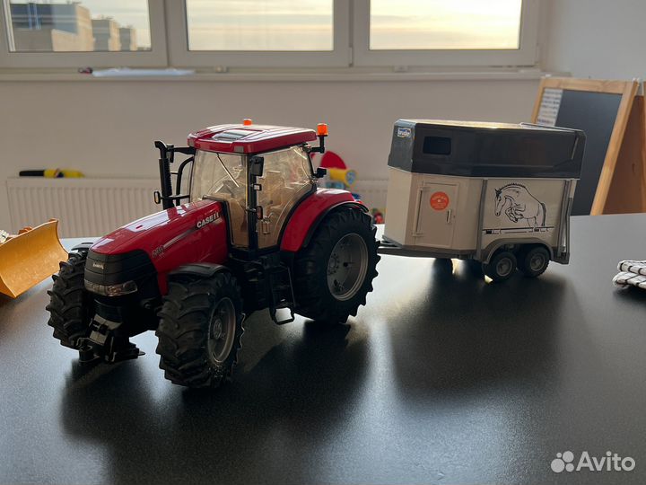 Трактор bruder с прицепом