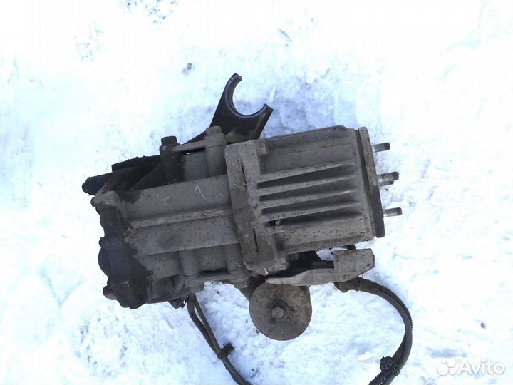 Митсубиси аутлендер XL задняя подвеска редуктор