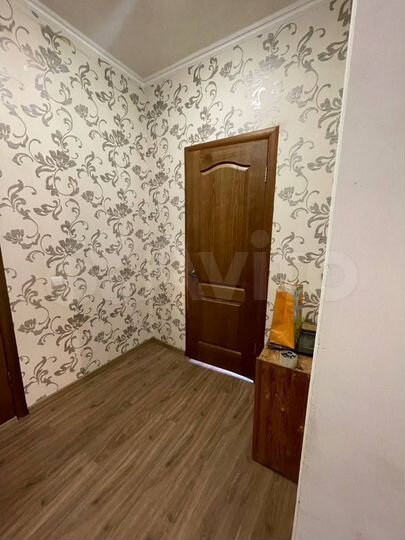 2-к. квартира, 50 м², 3/3 эт.