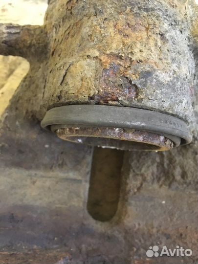 Суппорт тормозной передний Renault Kangoo 2 (2212)