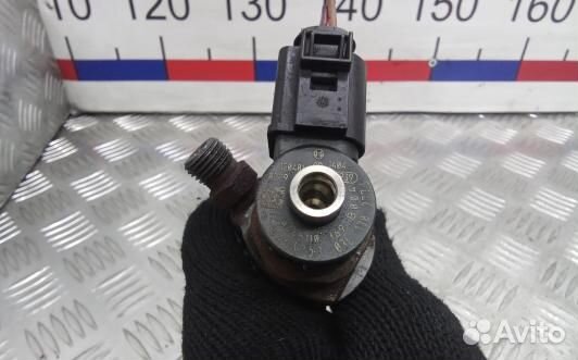 Форсунка дизельная volkswagen passat B7 (ODN02AL04