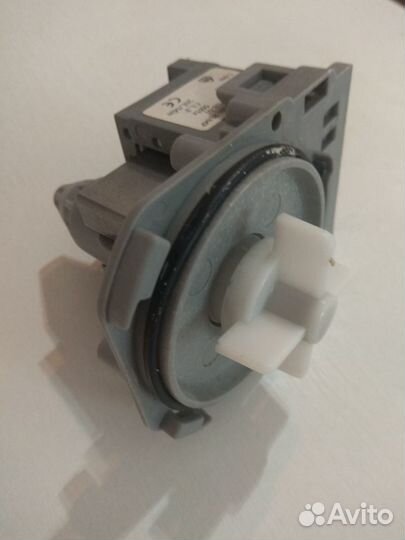 Насос сливной от посудомойки Indesit ICD 661 EU