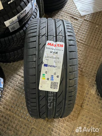Maxxis Victra Sport VS-5 SUV 245/45 R18 100Y
