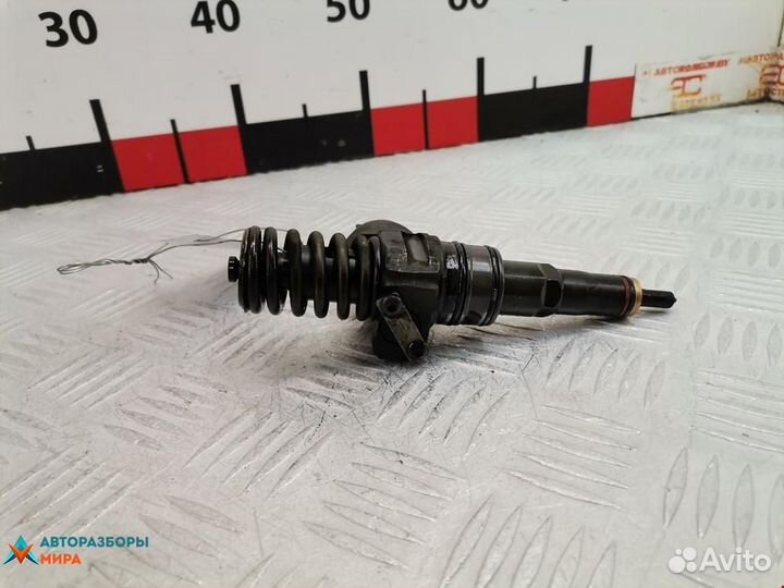 Форсунка seat Toledo 2 2005 038130073AG