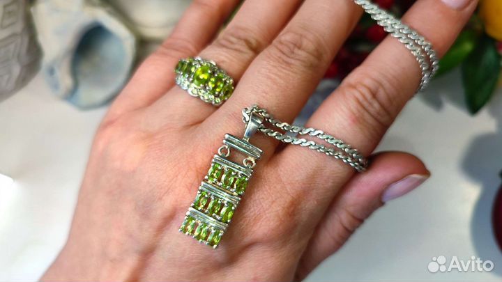 Подвеска с хризолитами 2,52ct, 37*11мм, 8,06гр 925