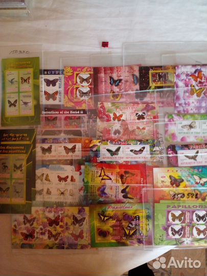 Блоки иностранных марок очень красивые