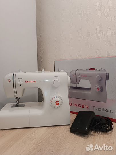 Швейная машина Singer