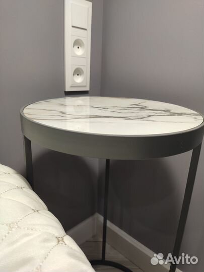 Продаю столик