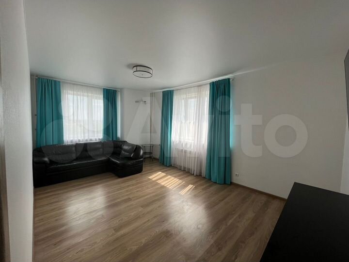 2-к. квартира, 70 м², 10/17 эт.