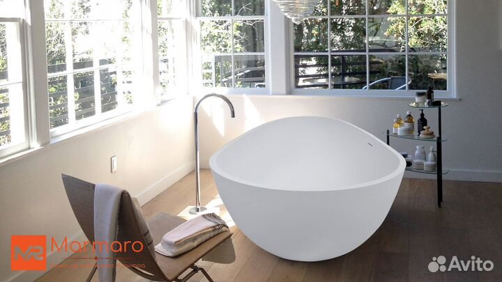 Ванна из литьевого мрамора отдельностоящая
