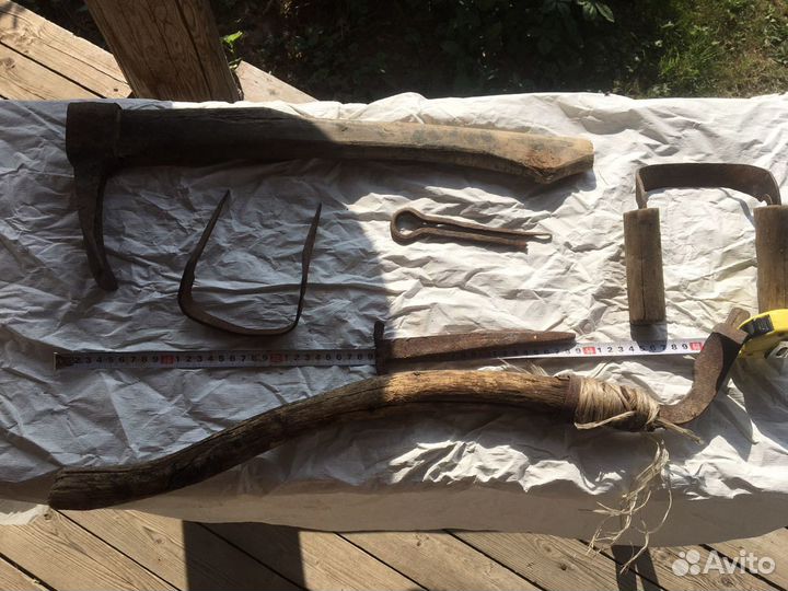 Гвозди, клещи