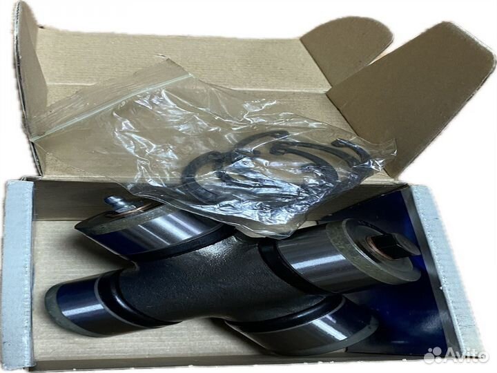 Крестовина карданного вала 465070