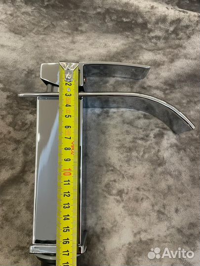 Смеситель водопад хром на раковину