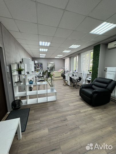 Аренда места Наращив ресниц,Колорист,Бровист,Визаж