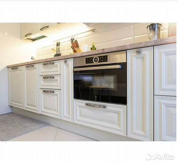 Кухня с фасадами шпон