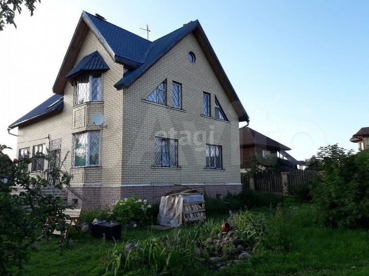 Дом 292,2 м² на участке 22 сот.