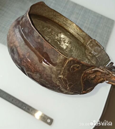 Старинный медный ковш