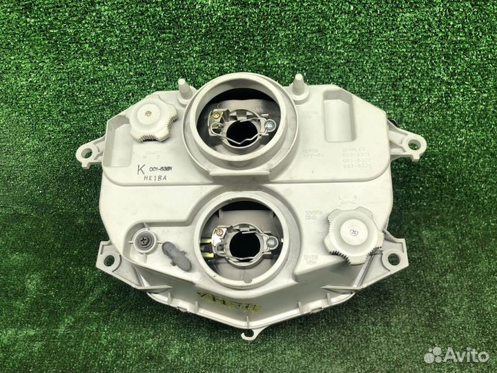 Фара Honda FES 250 Foresight MF04