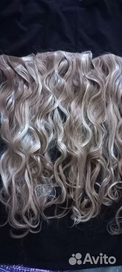 Волосы на заколках