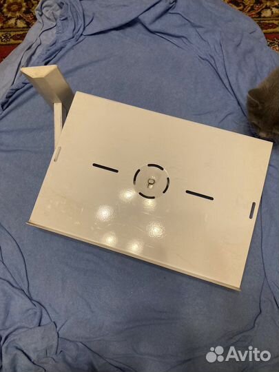 Настенная подставка под телевизор