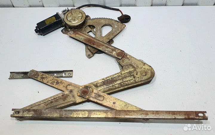 Стеклоподъёмник правый передний Hyundai Galloper