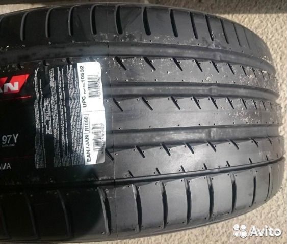Yokohama Advan Sport V105S 225/35 R19 88Y