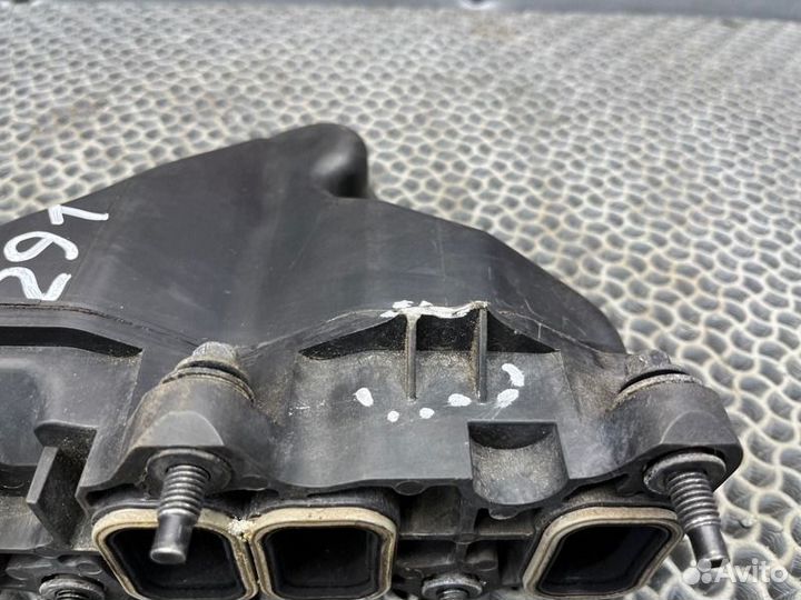 Коллектор впускной Ford Transit TT9 2.4L duratorq