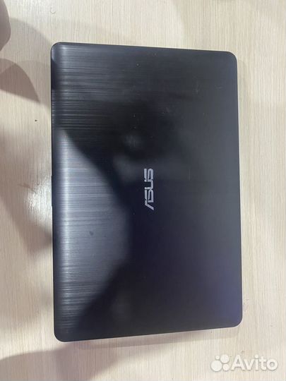Ноутбук asus